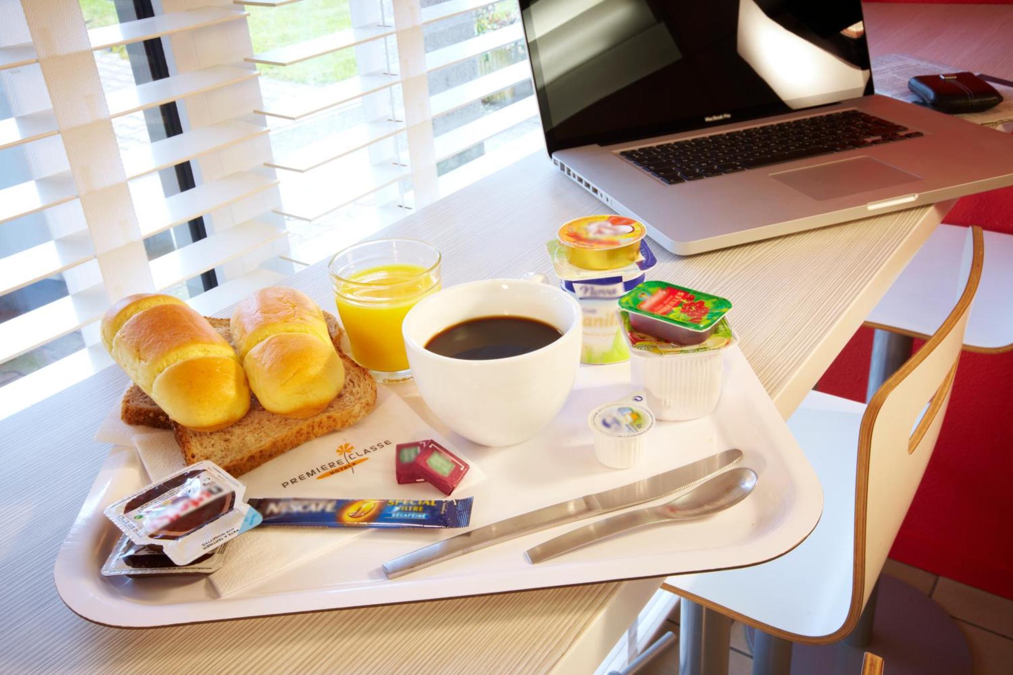 Premiere Classe Toulouse Ouest -Blagnac Aeroport Bagian luar foto