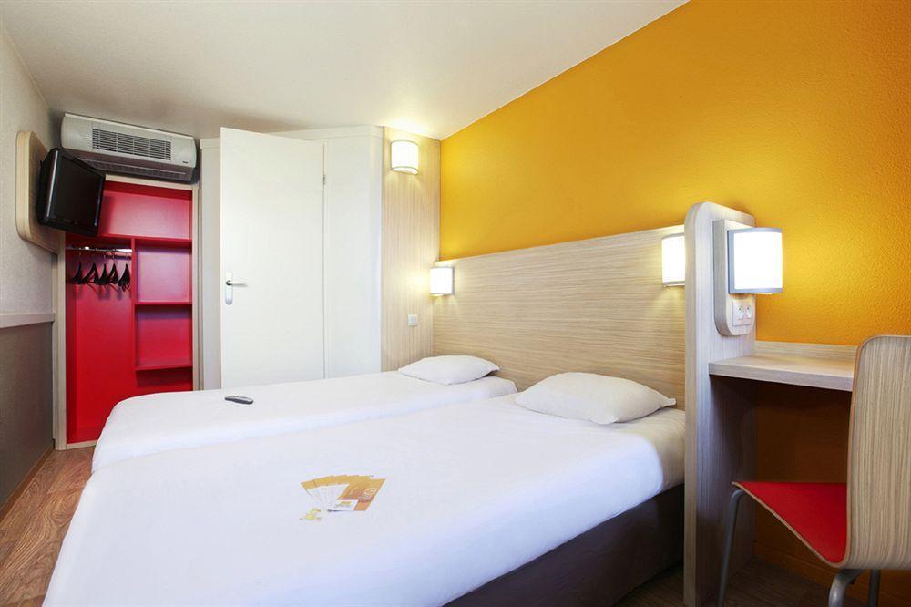 Premiere Classe Toulouse Ouest -Blagnac Aeroport Bagian luar foto